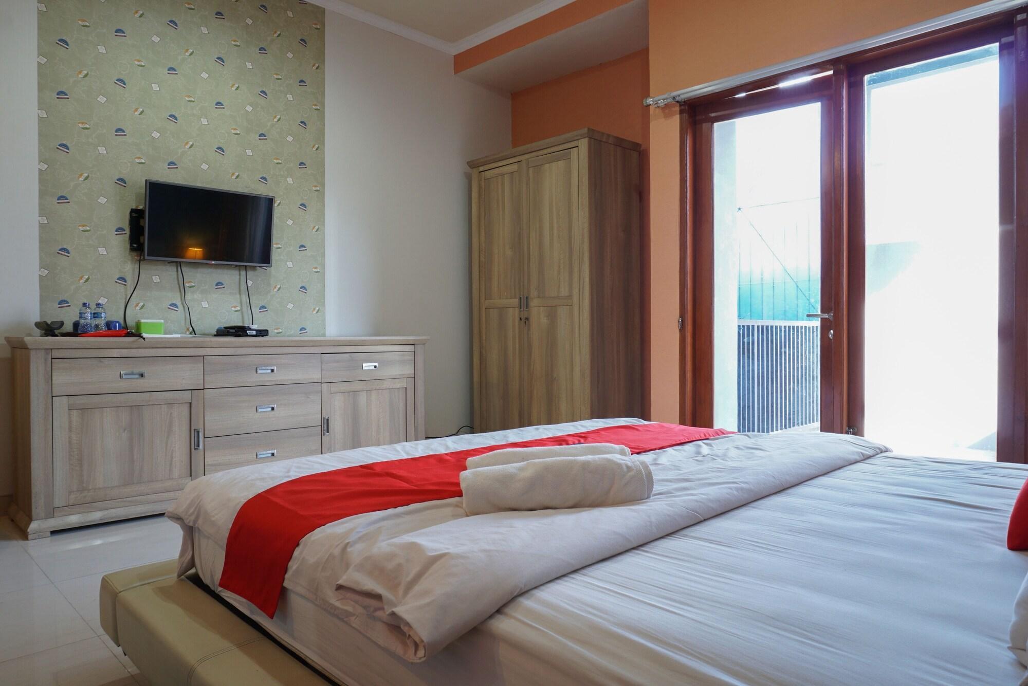 Reddoorz Near Kemang Square Hotel Jakarta Eksteriør billede