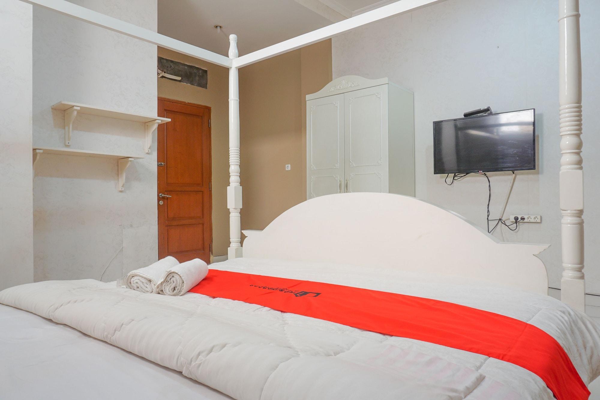 Reddoorz Near Kemang Square Hotel Jakarta Eksteriør billede
