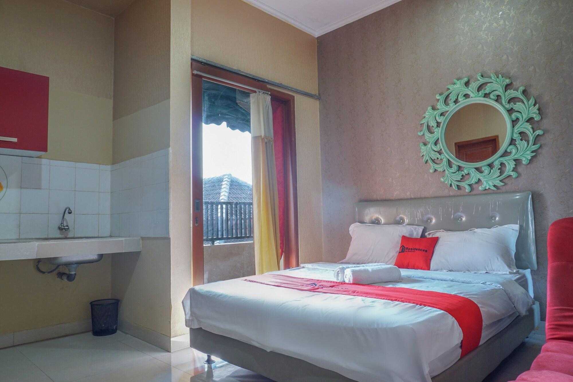 Reddoorz Near Kemang Square Hotel Jakarta Eksteriør billede